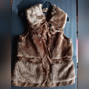 Love Rachel Zoe  Faux Fur Vest With Hook and Eye Closures, Cognac, Size Small